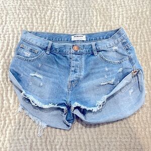 One Teaspoon denim shorts. Size 29.